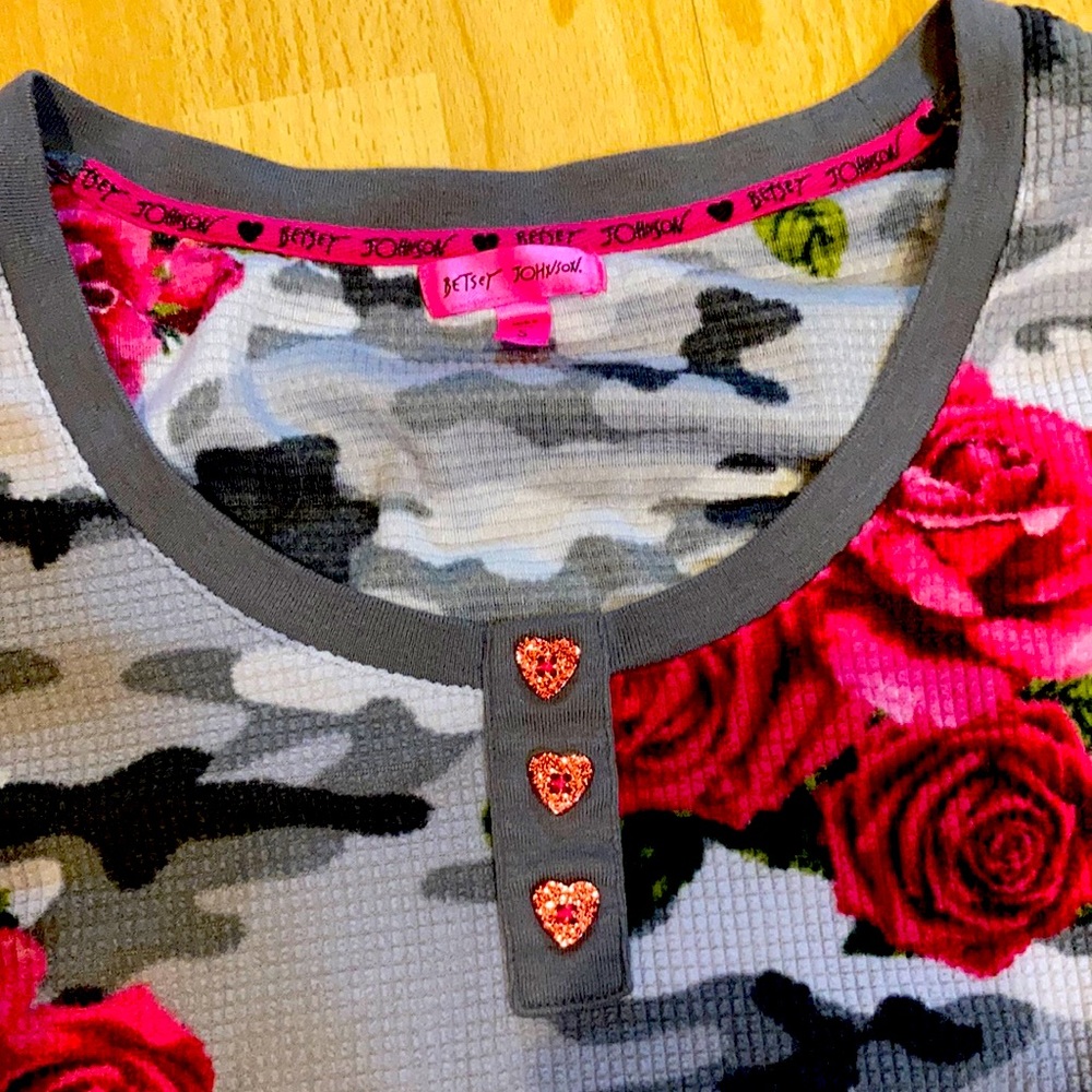 Betsey Johnson Waffle Knit Top